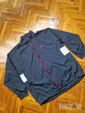 Страхотно мъжко яке ветровка NIKE размер XL/ 2XL, винтидж , снимка 2 - Спортни дрехи, екипи - 55982242