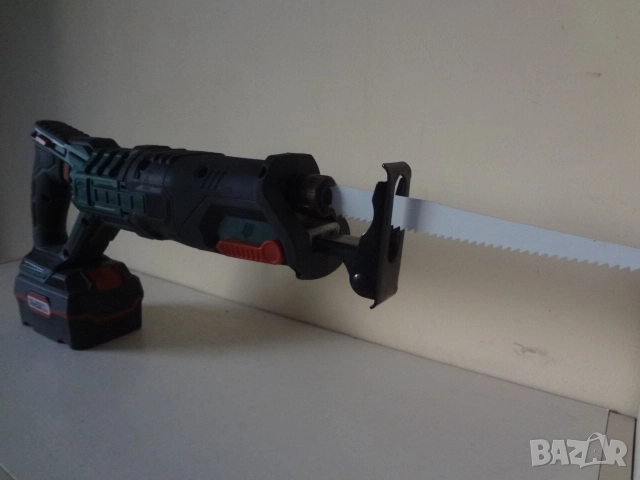 Саблен трион - акумулаторен - Parkside, снимка 8 - Триони и циркуляри - 52775688