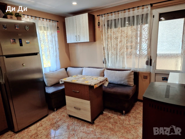 Тристаен апартамент в гр. Дупница, снимка 2 - Апартаменти - 53759832