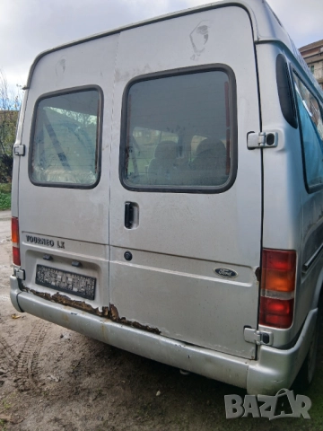 Ford transit 2.5 чист дизел , снимка 3 - Бусове и автобуси - 52512571