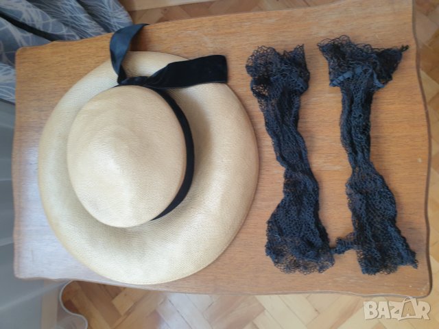 Стара ретро шапка със стари плетени ръкавици, снимка 1 - Антикварни и старинни предмети - 41067835