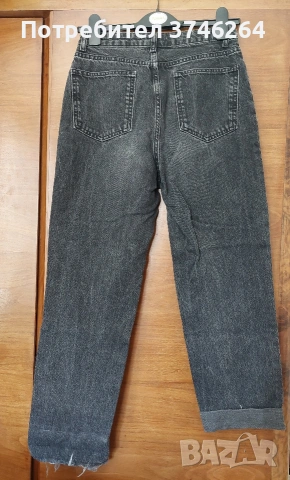 Черни дънки с ибелял ефект тип mom, снимка 3 - Дънки - 53645445