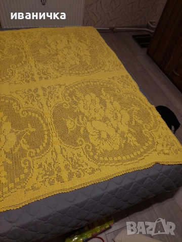 Продавам плетени покривки на една кука