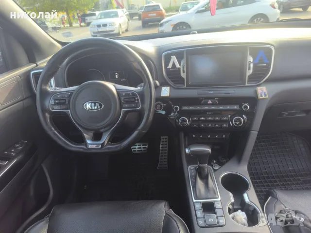 Kia Sportage 2,0 CDTI, снимка 10 - Автомобили и джипове - 56074096