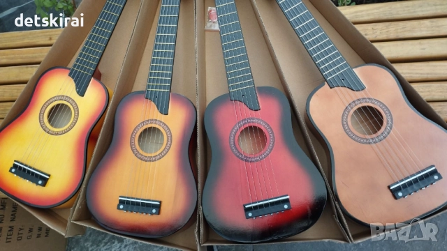 Дървена китара 63 см