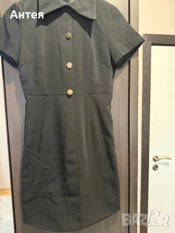 Дамска черна рокля, снимка 2 - Рокли - 52943836