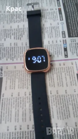 смарт часовник , снимка 2 - Смарт часовници - 49747147