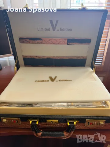Перфектен подарък за сватба! Прибори за хранене с позлата - Versace Limited Edition - 72 части, снимка 3 - Винтидж декорации за дома - 56060374