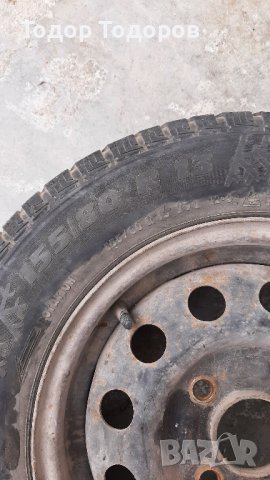комплект гуми, снимка 2 - Гуми и джанти - 41900630