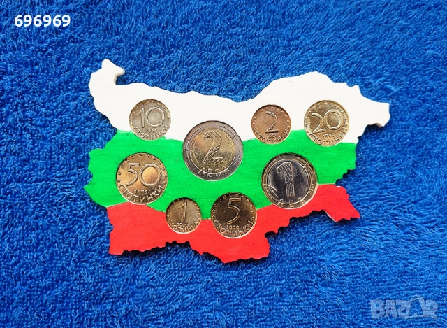 Монети 1, 2 и 5 стотинки 2000 година, 10,20, 50 ст. 1999 г., 1 и 2 лева 2002 и 2005 г.