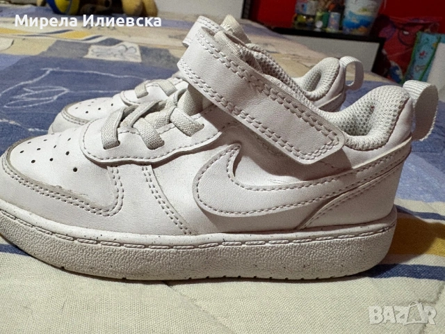 Запазени детски маратонки на Найк