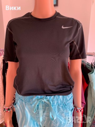 Nike черна дамска тениска размер М, снимка 4 - Тениски - 40818047