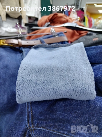 Дамски Дънки леко Ватирани свободен модел, снимка 4 - Дънки - 52639570