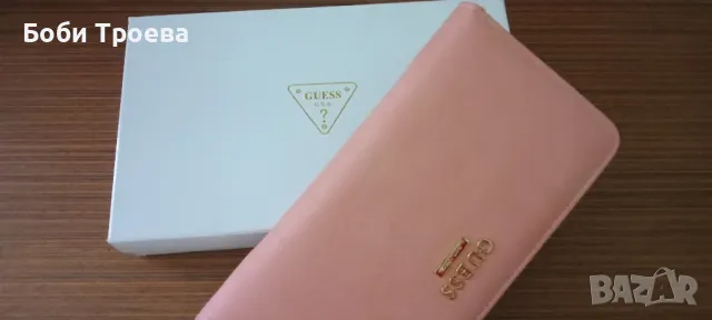 Голямо портмоне от Guess, изработено от еко кожа, снимка 3 - Портфейли, портмонета - 50392601