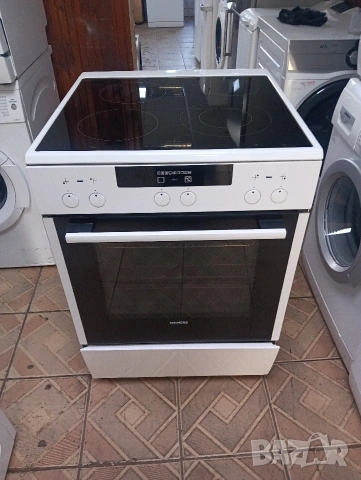 Свободно стояща печка с керамичен плот Сименс Siemens с две години гаранция!