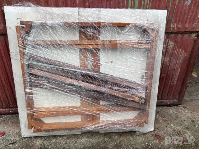 Стара дървена маса (разтегателна ) 