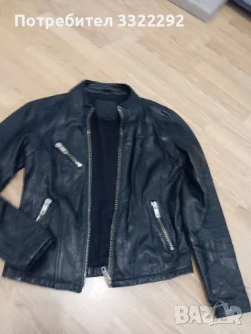 Яке от 100% Естествена Кожа Bershka (Размер L- отговаря на М) / Real Leather Jacket Bershka 