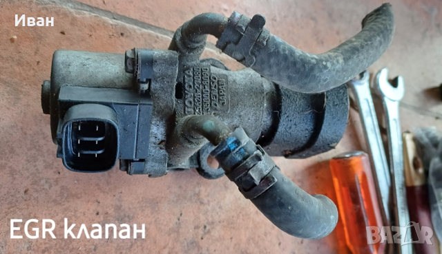 EGR клапан за Тойота Рав4 2004 , снимка 2 - Части - 44806807