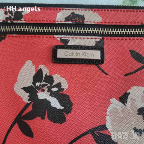 Calvin Klein флорален клъч /портомоне, снимка 3 - Портфейли, портмонета - 49404359