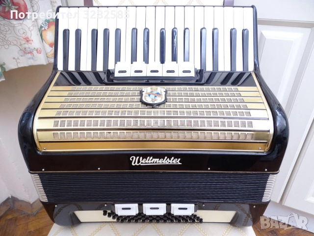 Продавам акордеон Weltmeister 60 баса в отлично състояние