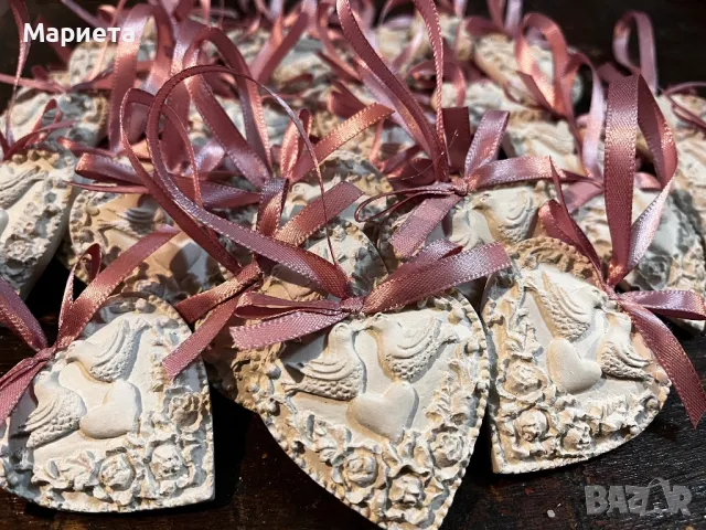 Подаръчета за гости Подаръци за Сватба /Кръщене  Малки подаръчета Сърце Гипсови фигурки за закачане , снимка 5 - Други - 43188649