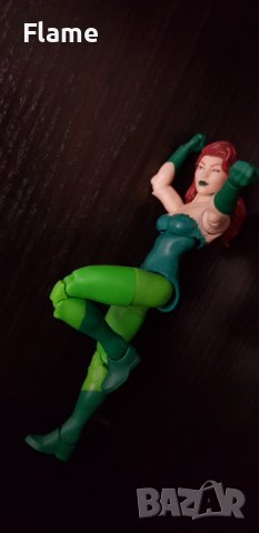 Отровната Айви Poison Ivy Batman Батман екшън фигура маттел mattel mcfarlane , снимка 2 - Фигурки - 42689568