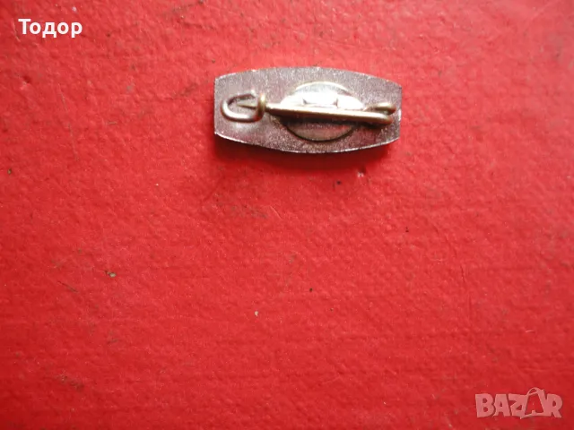 Мотоциклетна значка знак Triumph с емайл , снимка 4 - Колекции - 50266378