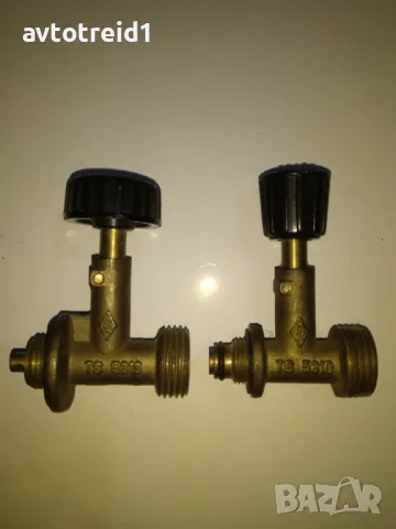 Продавам кранче радиатор УАЗ, снимка 14 - Части - 48490460