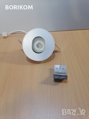 Спотове за таван Армстронг, модел Aurora - Великобритания, снимка 7 - Лампи за таван - 41380053