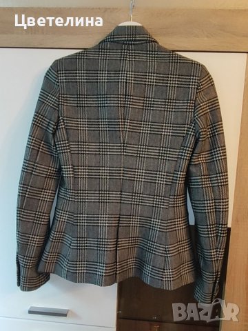 Дамско вталено карирано сако на Mango размер XS цена 80 лв. + подарък спирала KYLIE 5 мл., снимка 4 - Сака - 42682719