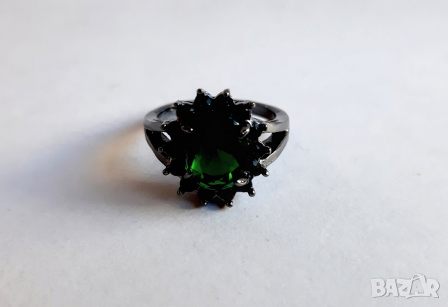 Пръстен с изумруд, покритие черен родий, снимка 2 - Пръстени - 36169912