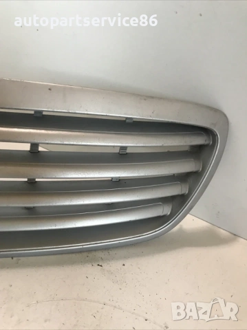 Предна решетка за KIA Sedona 2.9 CRDi (2002-2006) 0K53A50710, снимка 3 - Части - 53286866