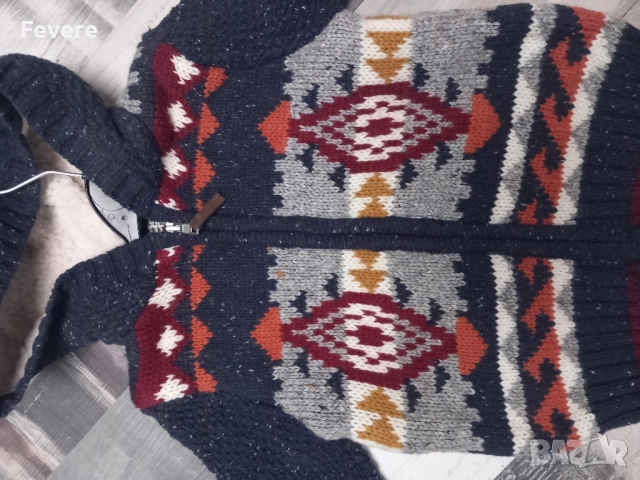 Плетена жилетка от Джордж, снимка 2 - Детски пуловери и жилетки - 52434161