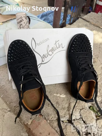 Продавам обувки Christian Louboutin
