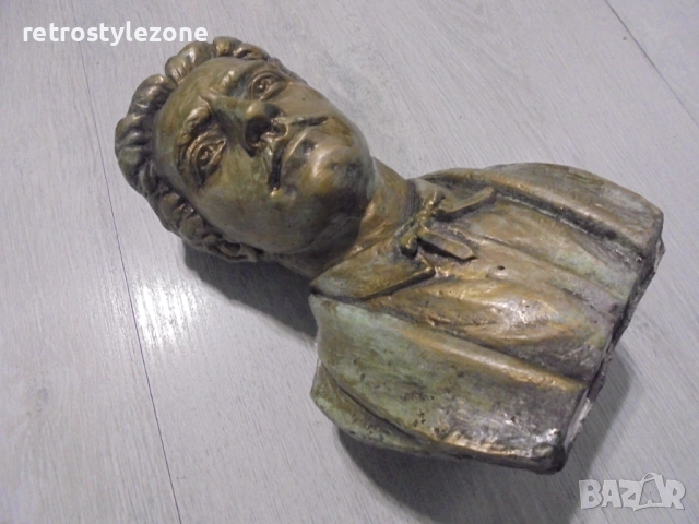 № 8408 Фигура / бюст на Васил Левски – масивна изработка от бетон , снимка 2 - Други ценни предмети - 52539989