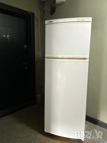 Голям италиянски хладилник, снимка 2 - Хладилници - 53587607