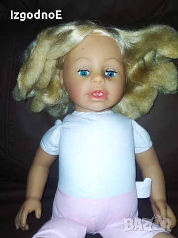 Голяма говореща кукла