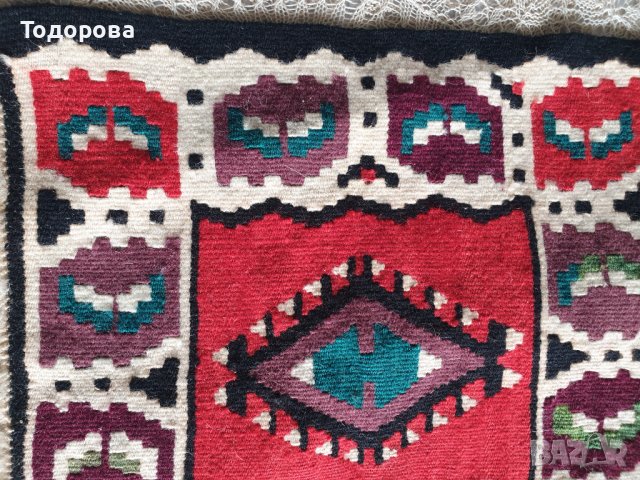 Чипровско килимче, снимка 3 - Антикварни и старинни предмети - 40934761