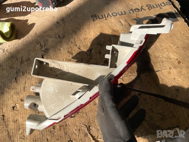 Заден Стоп за Мъгла на Бронята db3e5136y Mazda CX3 4х4 77kW 1.5дизел 2015, снимка 2 - Части - 53329265