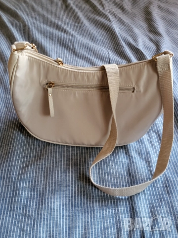 Дамски чанти и ранички, снимка 7 - Раници - 52834103