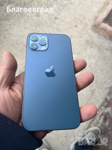 Оборудван гръб за 12 pro