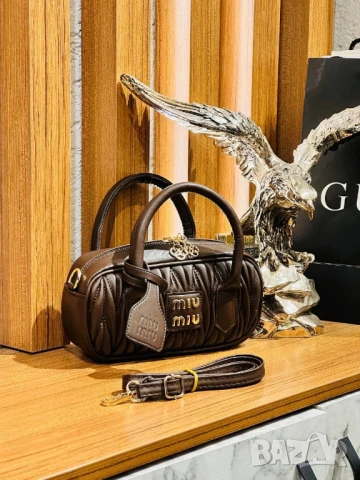 чанти Miu Miu , снимка 3 - Чанти - 50686561