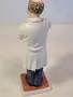 порцеланова фигурка на аптекар фармацевт Goebel , снимка 4
