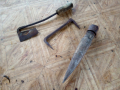Стари сърпове , сатър ,клин, скоба, ножица за Декор, снимка 1 - Антикварни и старинни предмети - 36397390
