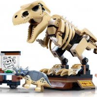 НОВО LEGO Jurassic World - Изложба на вкаменен Трекс (76940), снимка 5 - Конструктори - 39505496