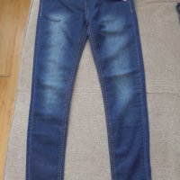 Нови дънки Jegging, снимка 1 - Детски панталони и дънки - 42099678
