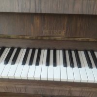 Продава се чешко акустично пиано Petrof, отлично състояние., снимка 3 - Пиана - 41890321