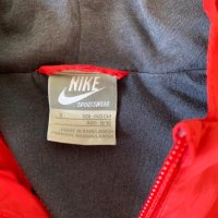 Шушляково яке Nike - 128-140см., снимка 2 - Детски якета и елеци - 42385489