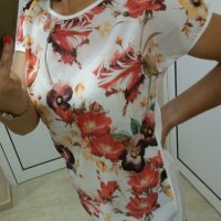 Бяла блуза на червени цветя, снимка 3 - Тениски - 41057506