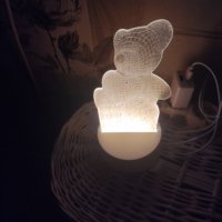 Холограмна 3D LED лампа Мече ,USB, снимка 7 - Настолни лампи - 41714279